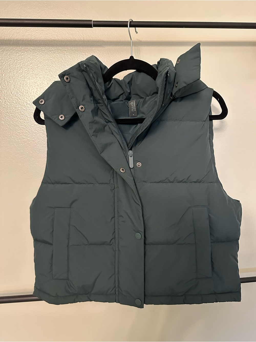 nuuds Quilted Hooded Puffer Vest in Green